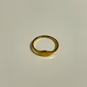 18 K Gold pleated Ring